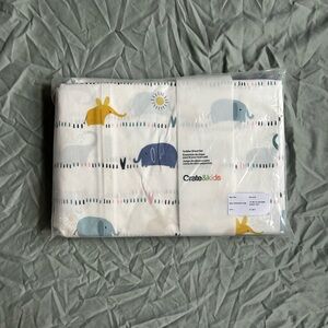 NWT Crate & Kids Elephant Print Toddler Sheet Set 100% cotton